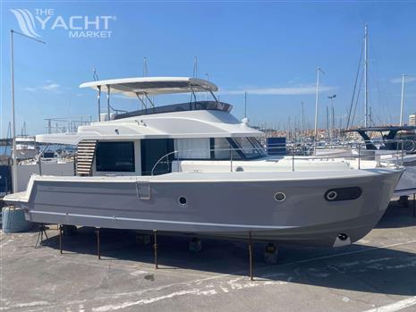 BENETEAU SWIFT TRAWLER 48