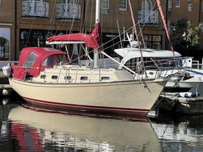 Island Packet 32