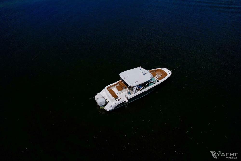 2017 Boston Whaler