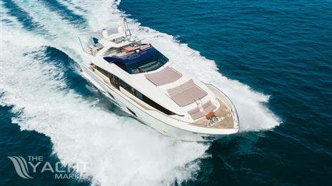 Ferretti Yachts 960