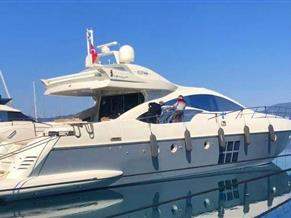 Azimut 86S