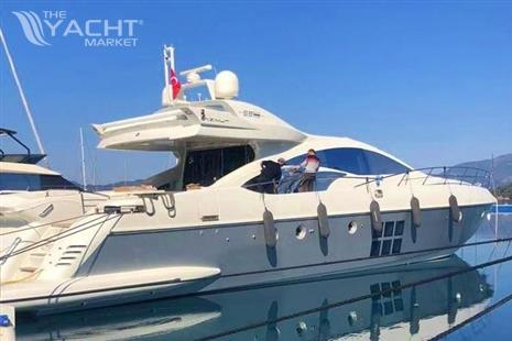 Azimut 86S