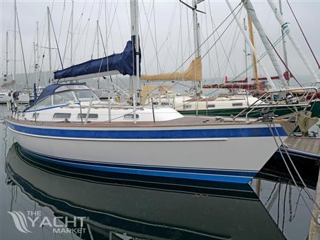 Hallberg-Rassy 34