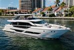 Ferretti Yachts 860