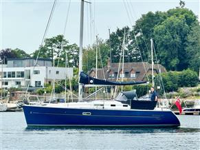 Beneteau Oceanis Clipper 323