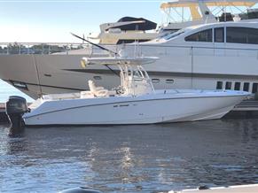 Boston Whaler 320 Outrage