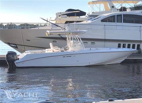 Boston Whaler 320 Outrage