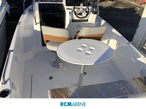 BENETEAU FLYER 6 SUNDECK