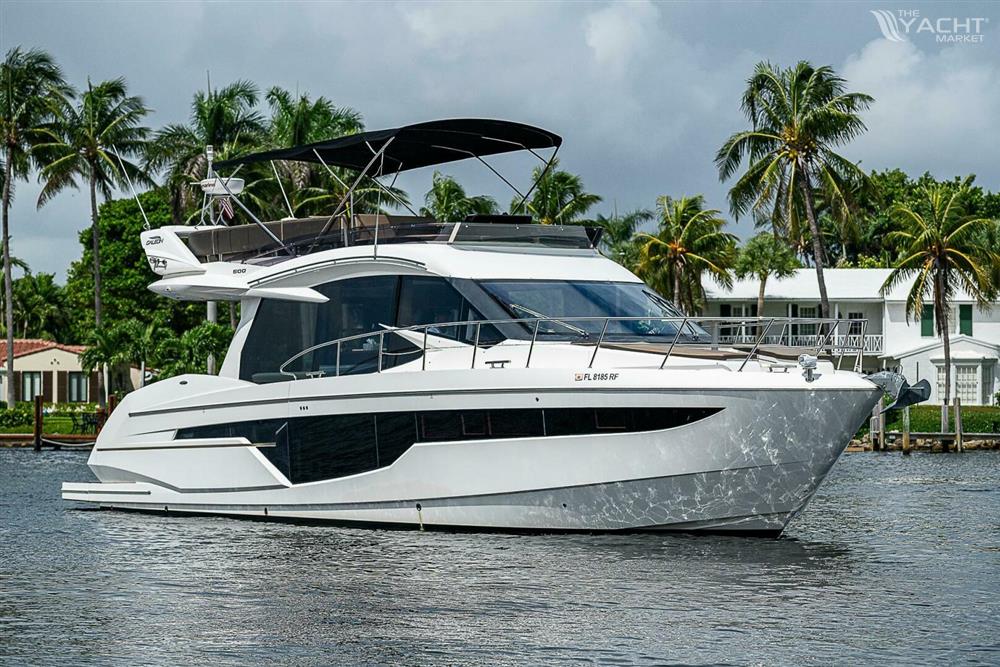 2017 Galeon