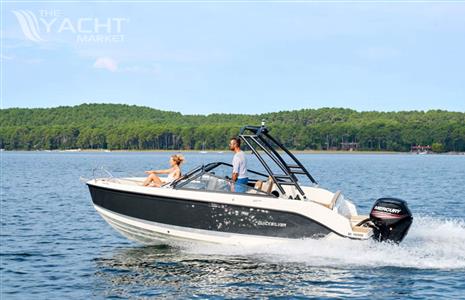 QUICKSILVER QUICKSILVER ACTIV 605 BOWRIDER