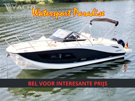 Quicksilver 875 sundeck