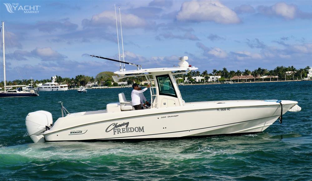 2015 Boston Whaler