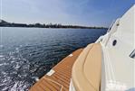Rinker 310 Express Cruiser