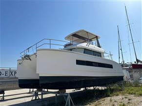 FOUNTAINE PAJOT MY 37