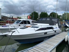 Bayliner 2655 Ciera Sunbridge Sports Cruiser