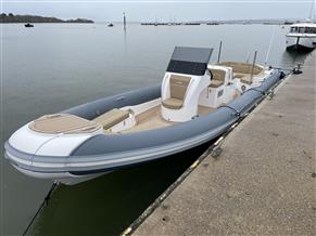 Cobra Beachlander 8.4m