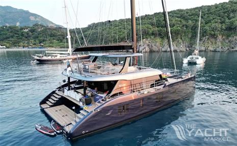 Sunreef 70 Sailing