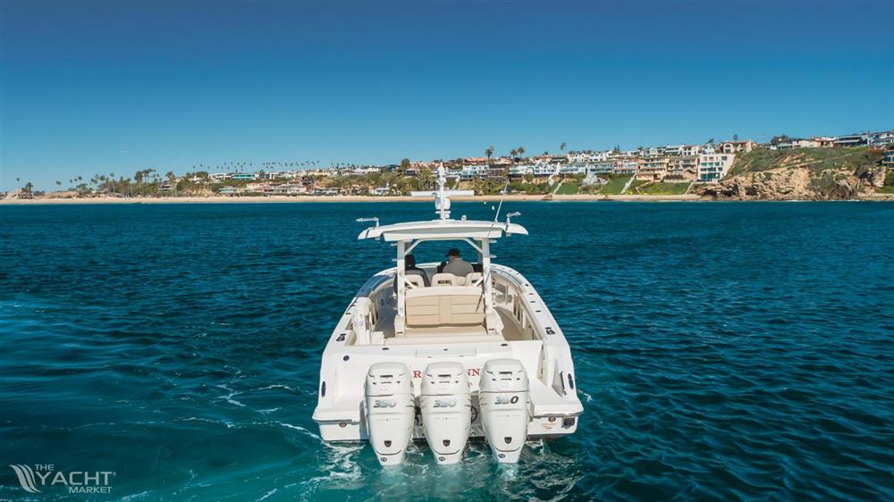 2018 Boston Whaler