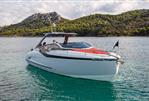 Fairline F//Line 33 Outboard