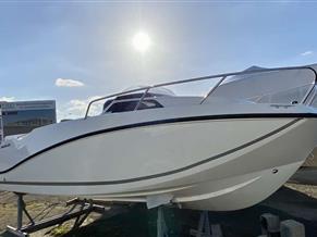 QUICKSILVER QUICKSILVER ACTIV 555 CABIN