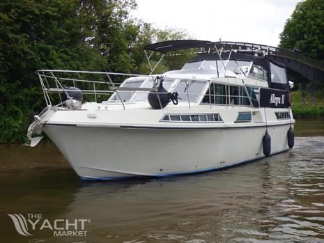 Broom Ocean 42