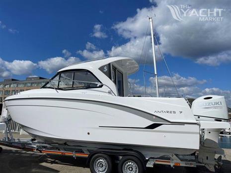 Beneteau Antares 7 OB