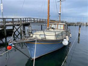 CUSTOM MOTORSAILER TUNAKRYSSER KETCH 35