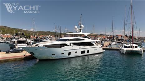 Princess Yachts 30M