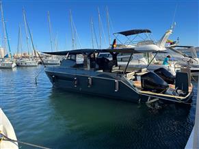 TESORO YACHTS TESORO T38 POWER CAT