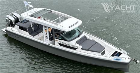 Axopar 37 Sun Top with Aft Cabin