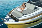 Sealine S390