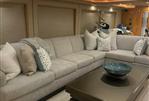 Hatteras Motor Yacht - Salon  