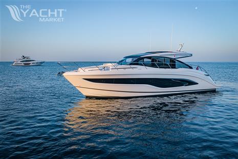 Princess Yachts V55