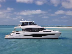 Aquila 70 Luxury