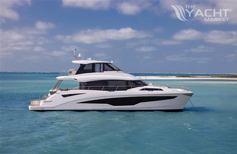 Aquila 70 Luxury