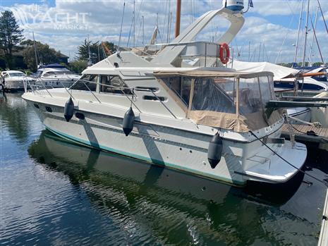 Fairline 43 Aft cabin