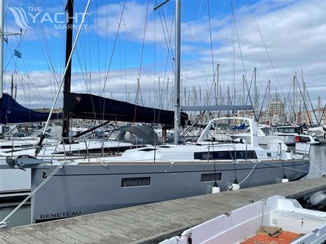 BENETEAU OCEANIS 38.1