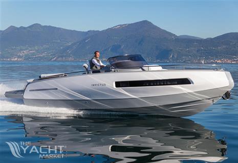 Invictus 280 GT - Invictus 280 GT