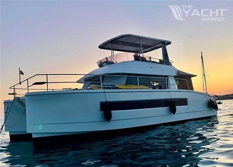 FOUNTAINE PAJOT MY 37