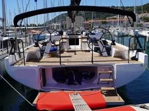 BENETEAU FIRST YACHT 53