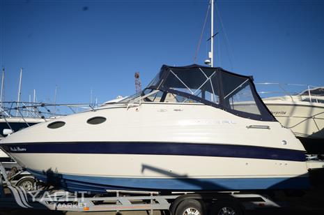 Regal 242 Commodore