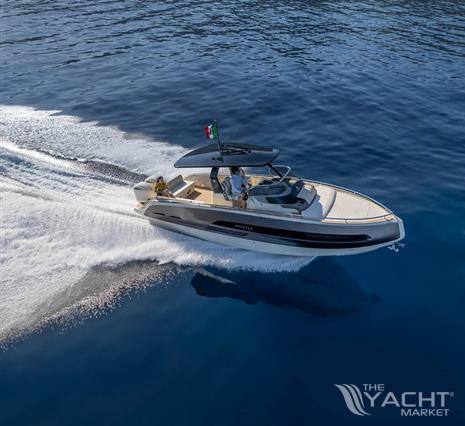 Invictus Yachts GT320s