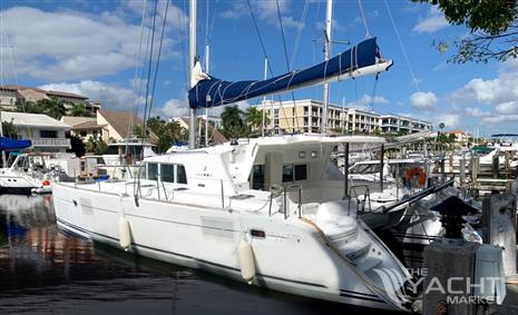 Lagoon Lagoon 440 - Used Sail Catamaran for sale