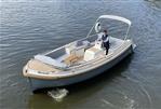 Interboat Intender 820