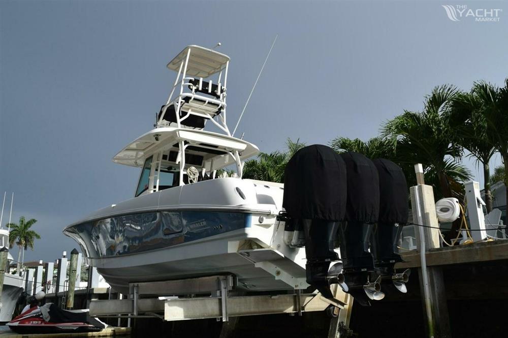 2017 Boston Whaler