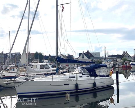 Beneteau Oceanis 323  Clipper