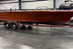 Chris-Craft Continental 28