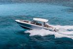 Boston Whaler 350 Realm