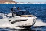 Galeon 425 HTS - Manufacturer Provided Image