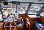 Guernsey Boatbuilding & Engineering Co. Ltd Castlemaine 35 - Helm Console